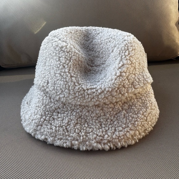Ted Baker Cream Textured Bucket Hat - Picture 2 of 9